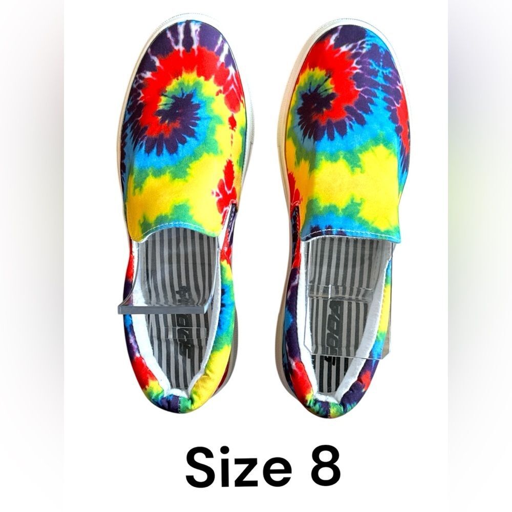 Slip-On Women’s Sneakers Size 8